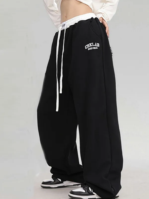 Jogginghose mit kontrastfarbenem Bund