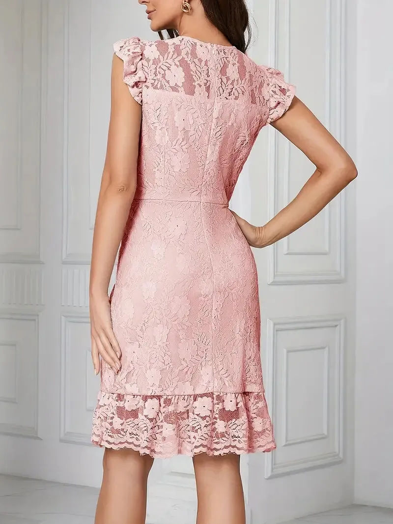 Kleid mit Rüschenbesatz aus kontrastierender Spitze