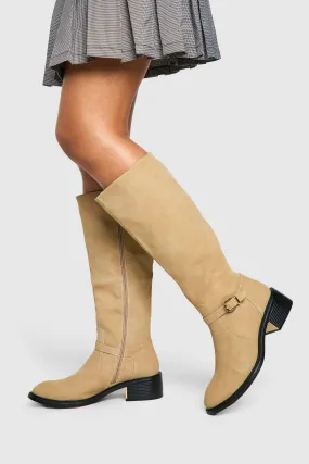 Kniehohe Stiefel mit Schnallen-Detail