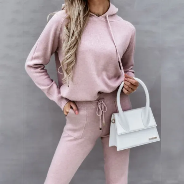 Modisches Zweiteiliges Set in Volltonfarbe bestehend aus einem Hoodie mit Langen Ärmeln und Kapuze + Hose