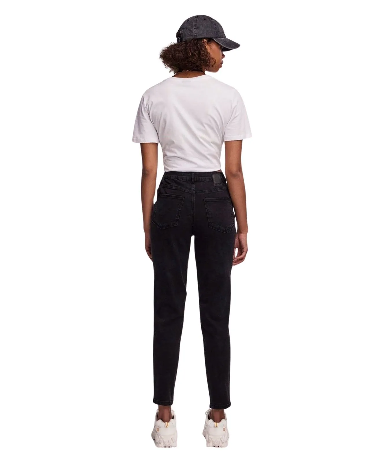 Pieces Jeans Kesia mit Mom Fit in Knöchellänge