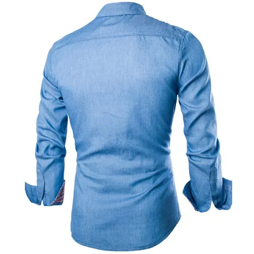 Stylische Slim Fit Herren Freizeithemd aus Denim, mit dekorativer Brusttasche